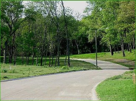 5th image of 12 Longview Knl NE