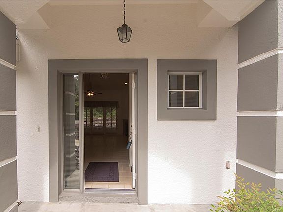 3rd image of 515 Briar Oak Way