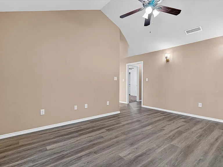 3132 Cedar Hill St — Photo 13
