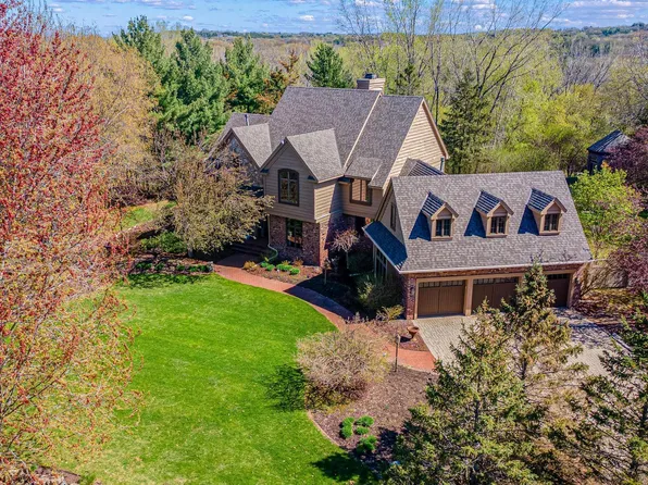 927 Nordic Avenue Ct N, Stillwater, MN 55082