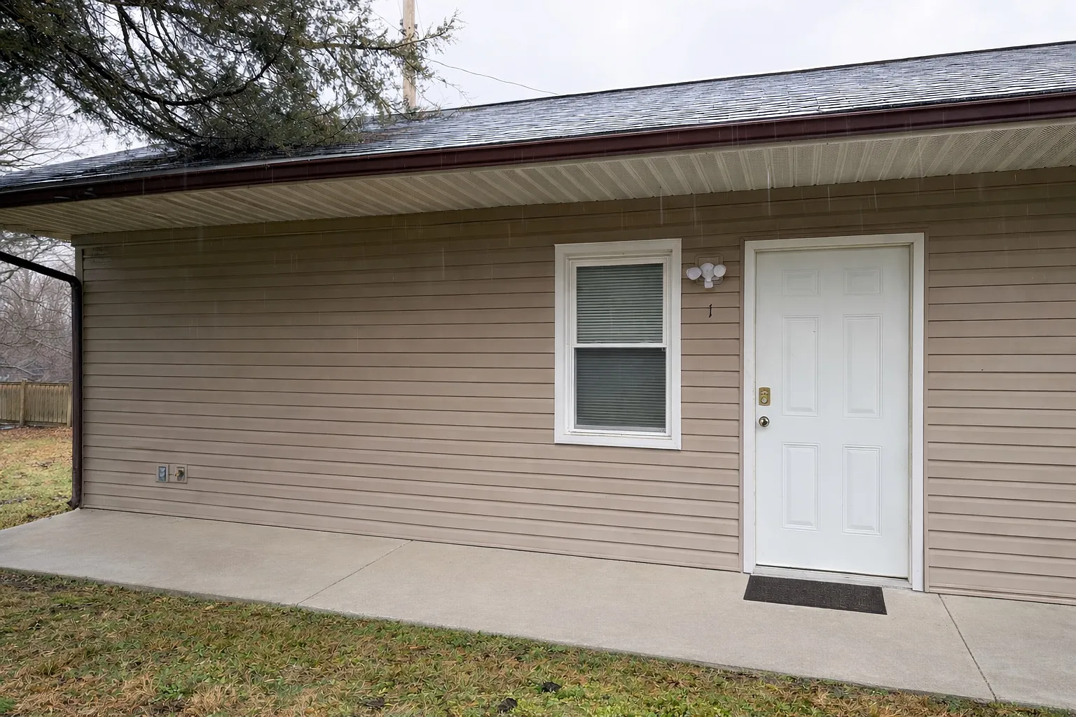 1 bed, 550 sqft, $850 — Photo 3