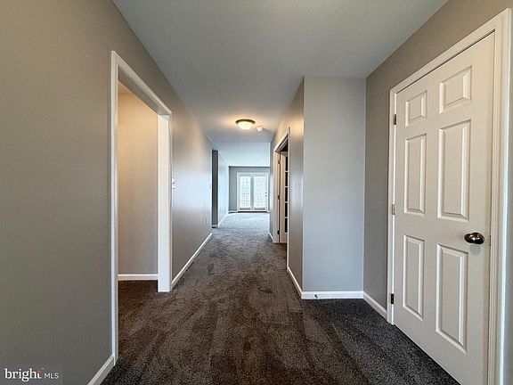 4th image of 90 Peter Rabbit Dr