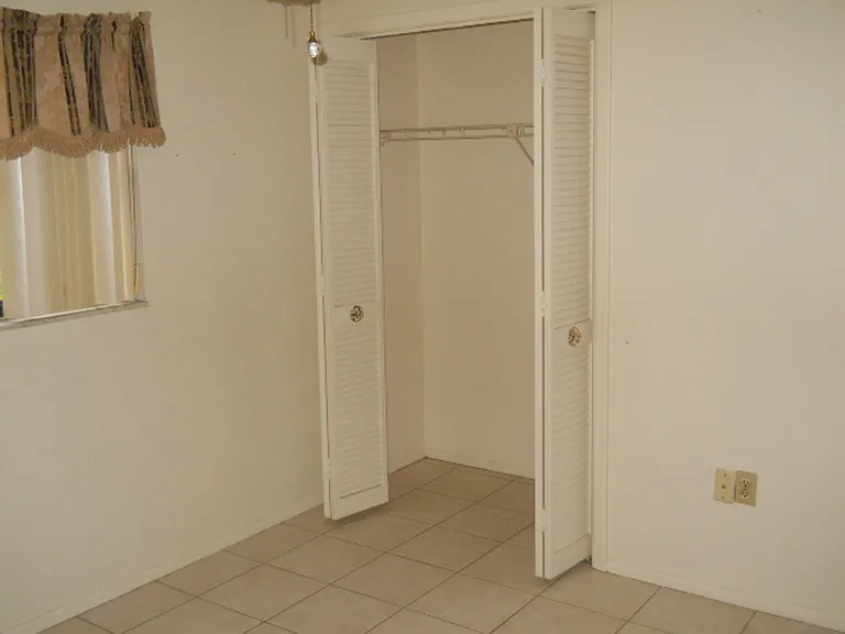 6247 Spring Hill Dr — Photo 18