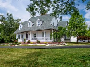 4891 Wendi Dr E, Zionsville, PA 18092