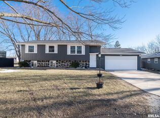 205 Sharen St, Groveland, IL 61535