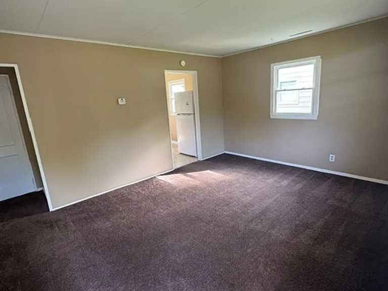 4844 Oliver St — Photo 2