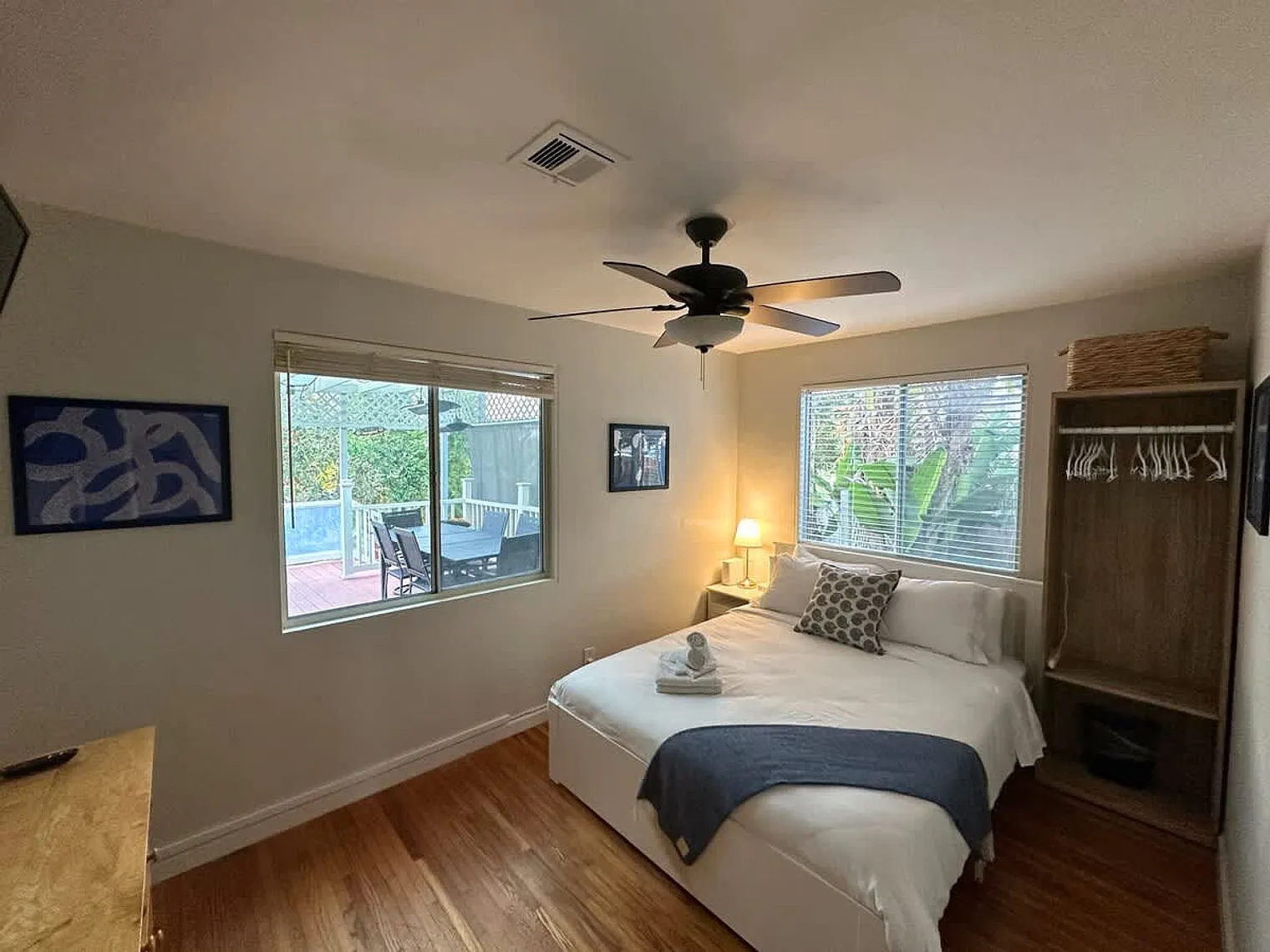 3 bed, 3.0 bath, $8,726 — Photo 4