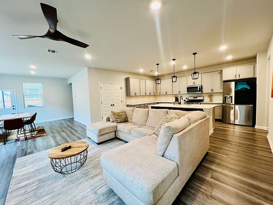 1st image of 2421 Berryville Ln