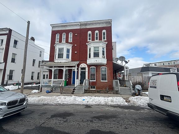 2nd image of 9 Carlisle Ave #3F