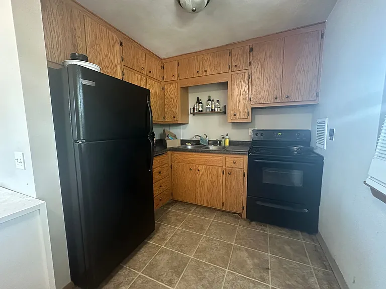 913 High Street — Photo 6
