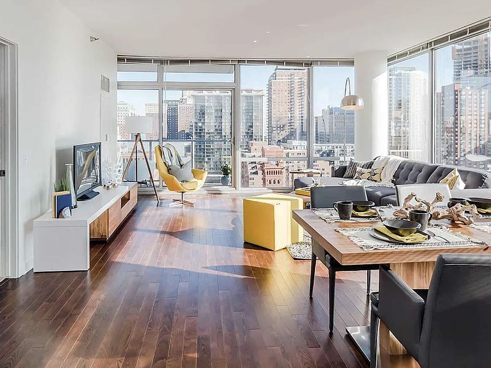1st image of 109 W Polk St #1003