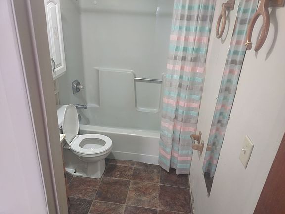 5th image of 5703 Central Duplex #F