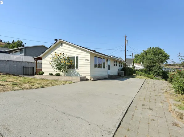1705 Nevada St, The Dalles, OR 97058