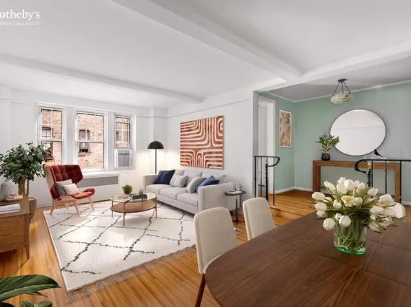 302 West 12th Street image 1 of 12