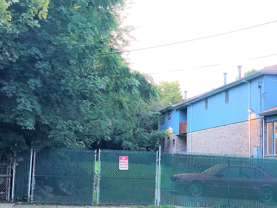 1st image of 120-122 W 33rd St