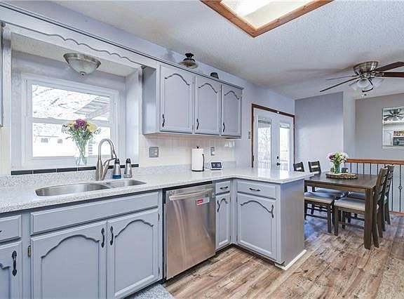 4th image of 316 NE Dreamweaver Ave