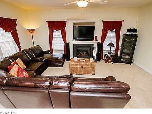 4th image of 8208 Madeline Ct
