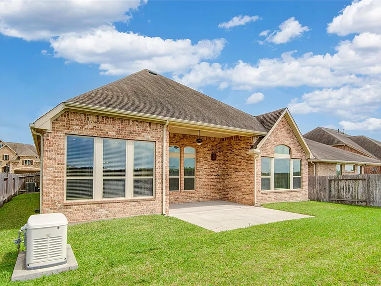 1644 Longwood Glen Ln — Photo 44