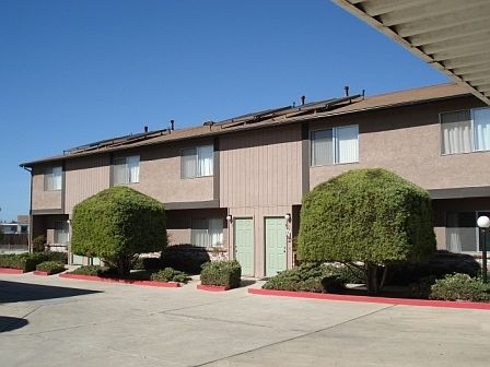 1st image of 1924 S Lincoln St APT 4