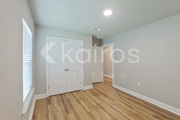 13760 Willowmore Dr — Photo 8