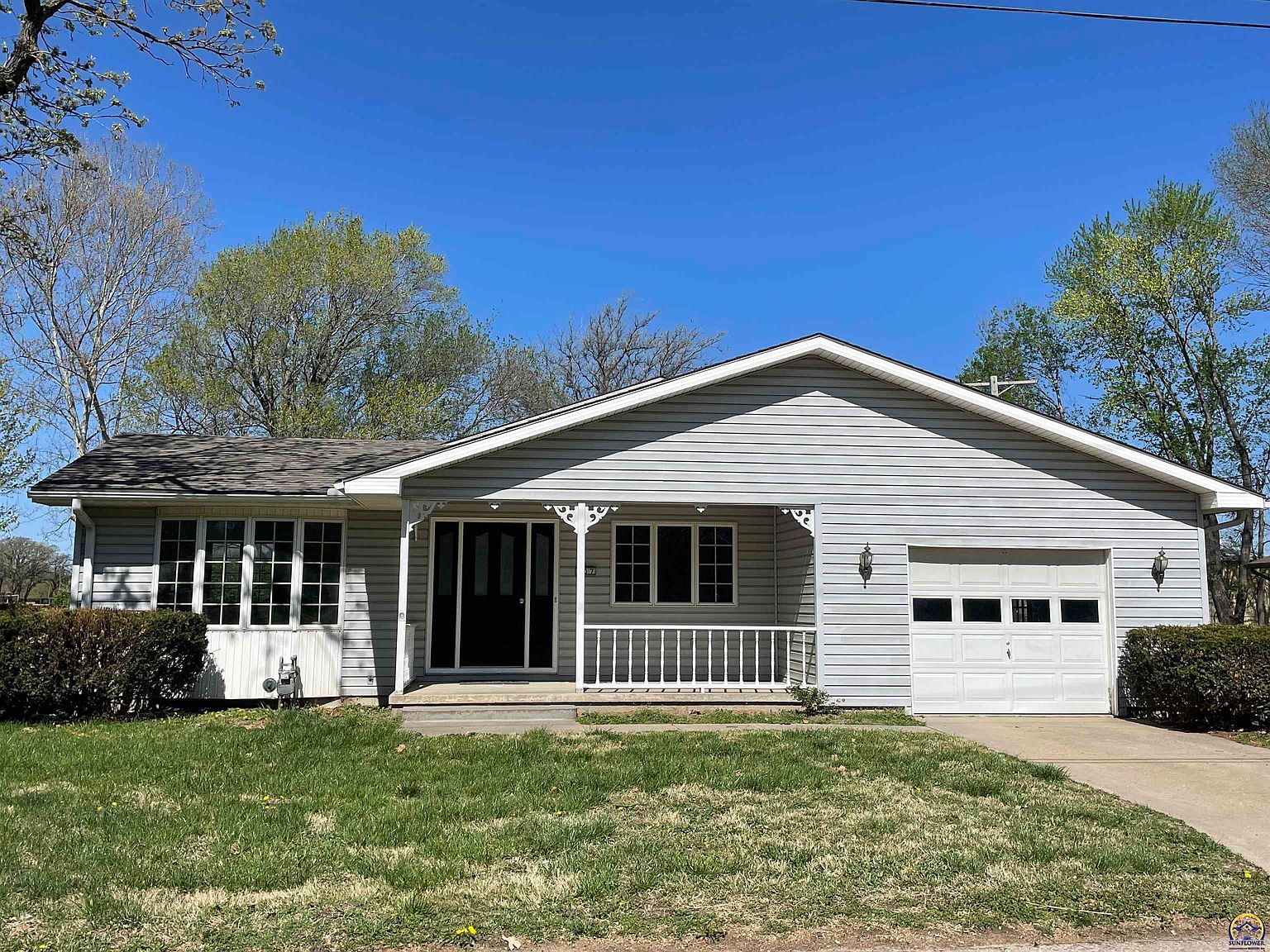 307 S 6th St, Saint Marys, KS 66536 Zillow