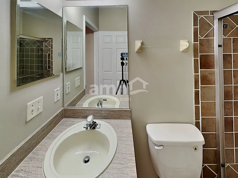 2505 Sherbrook Ln — Photo 18