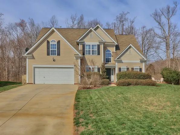 150 W Cavendish Dr, Mooresville, NC 28115