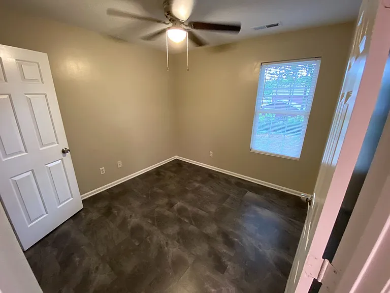 909 Bragg St #102 — Photo 16