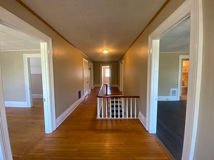 1146 State St #UPPER — Photo 11