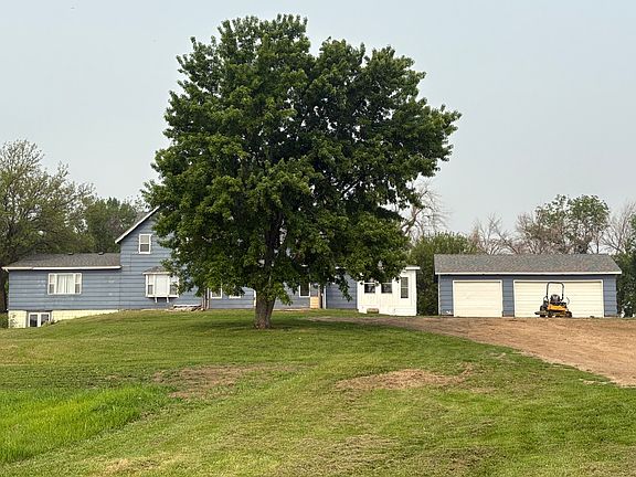 3rd image of 46276 263rd St