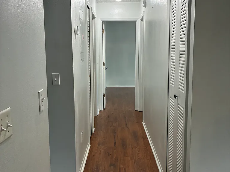705 Northlake Dr — Photo 16