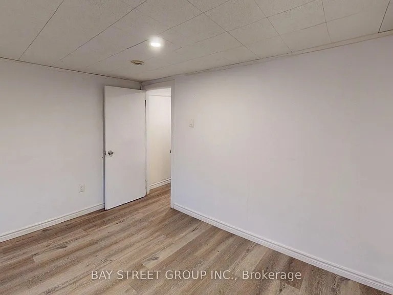 106 Wye Valley Rd #BASEMENT — Photo 9