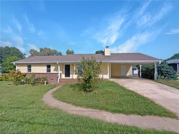 251 Mustang Dr, Dallas, GA 30157