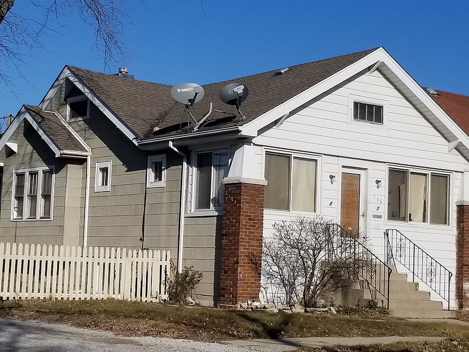 1st image of 136 Waltham St