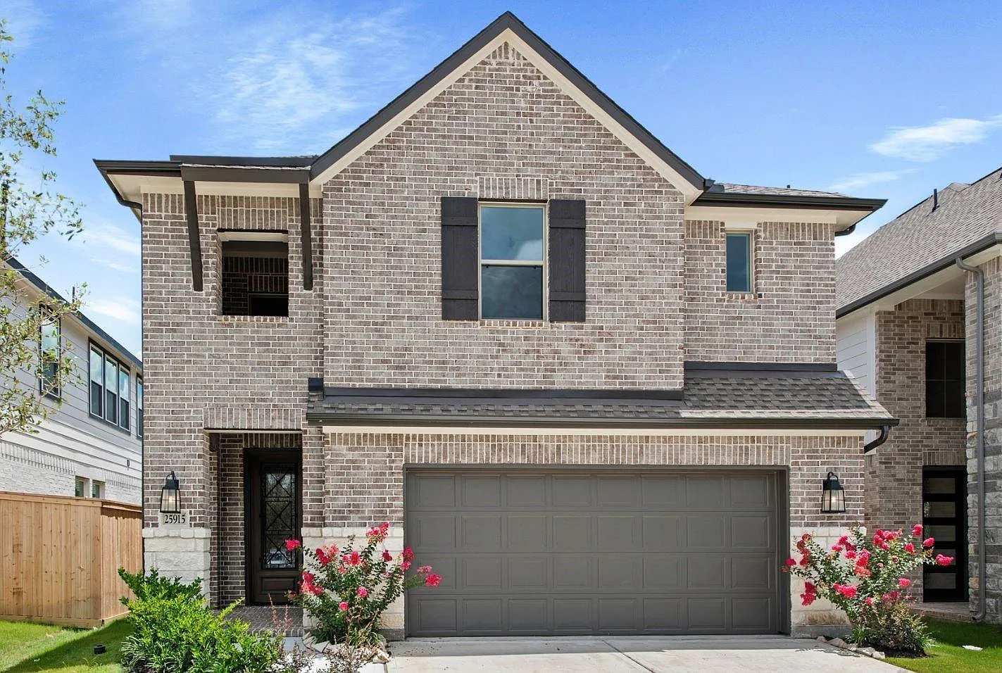 4 bed, 3.5 bath, 2463 sqft, $2,950 — Photo 1