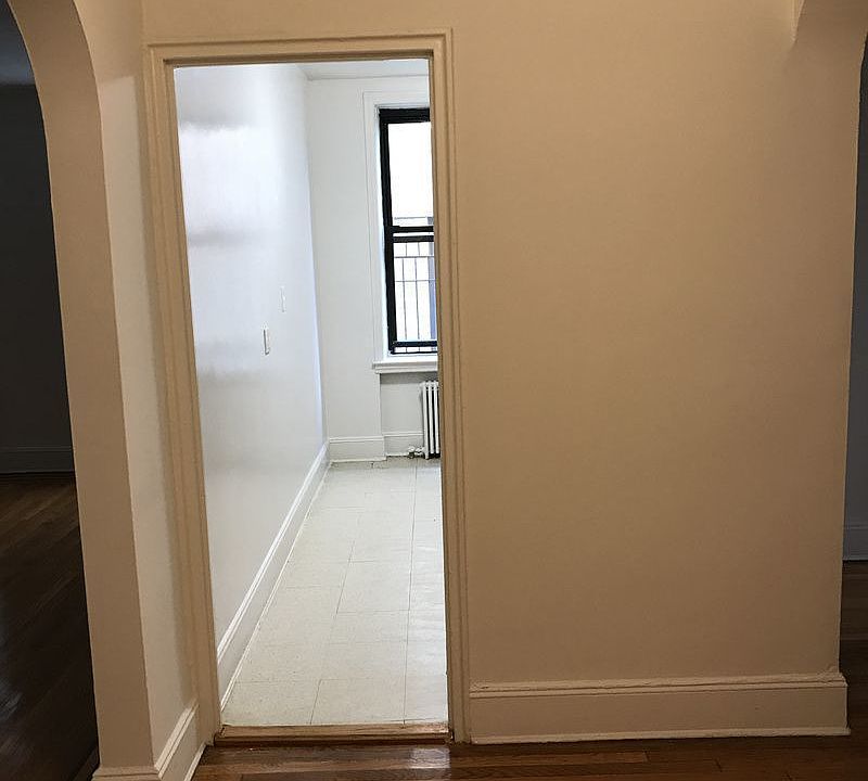 1st image of 2816 34th St APT 1A