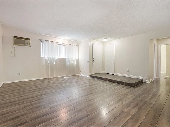 2nd image of 7962 Mission Center Ct Unit B