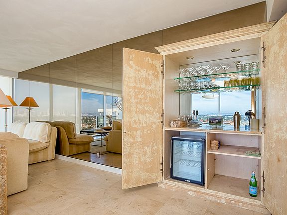 5th image of 1730 Avenida Del Mundo Unit 1604