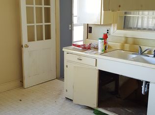 1712 E Holly St, Goldsboro, NC 27530