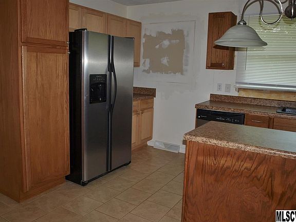 5th image of 1240 2nd St SE