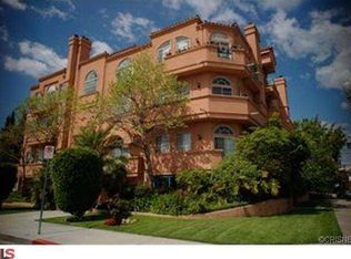 801 Lorraine Blvd #3, Los Angeles, CA 90005