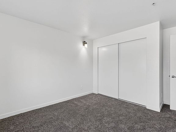 3rd image of 14050 E Burnside St #125