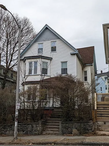 19 Vernon St #3 Photo 1
