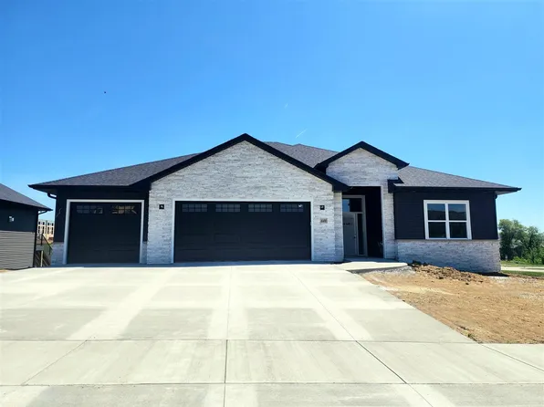 648 Rock Ridge Rd, Tiffin, IA 52340