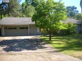 1924 Mapleleaf Rd, Lake Oswego, OR 97034