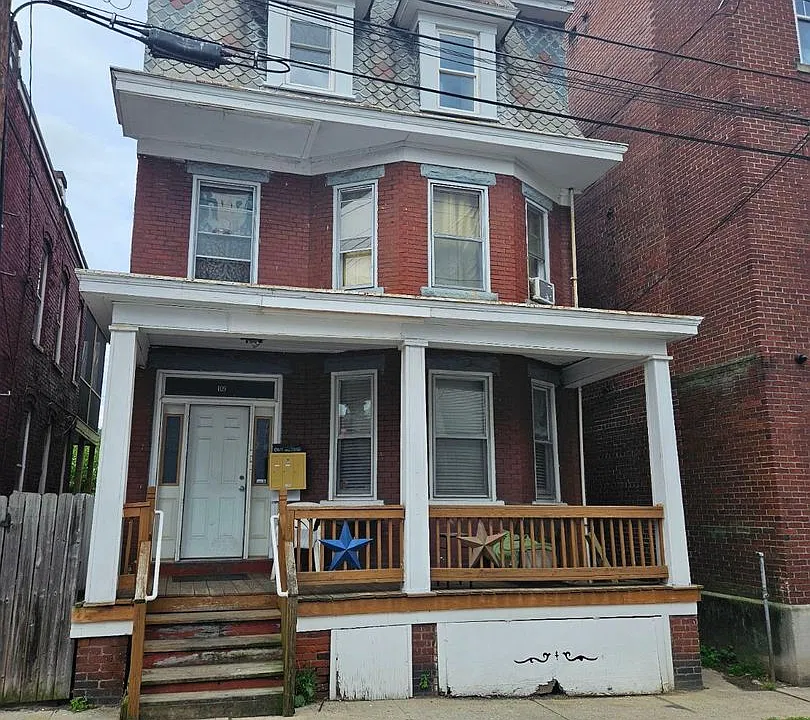 109 Polk St