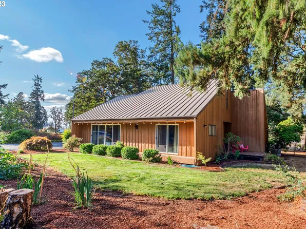 28837 Lingo Ln, Junction City, OR 97448