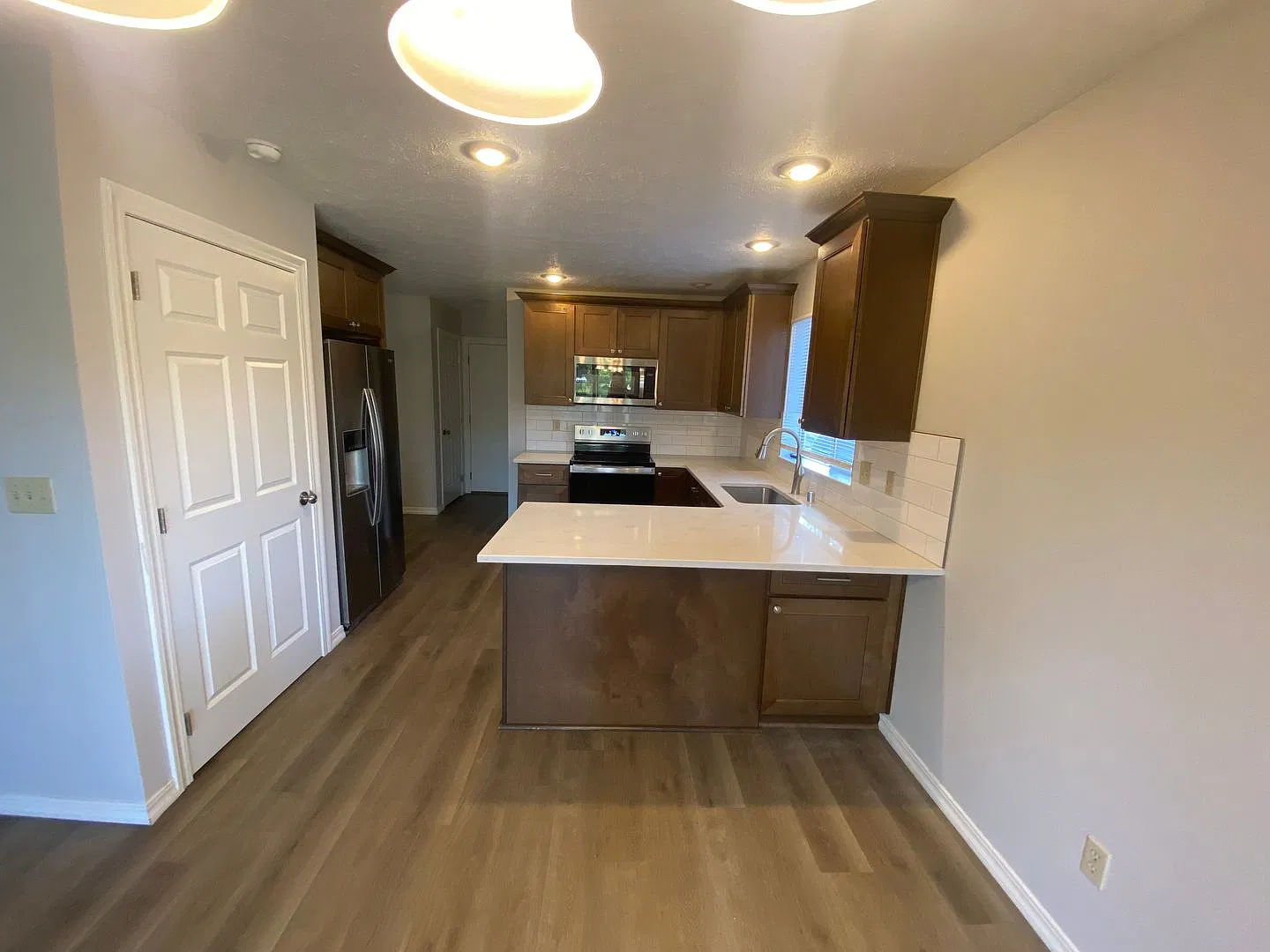 Charming 2 Bed, 2 Bath Duplex near Riverside State Park! — Photo 4