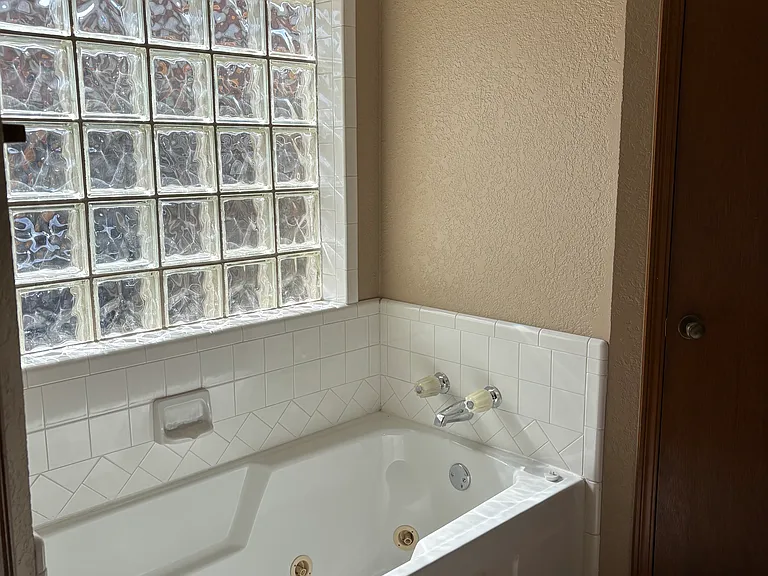 1112 SW 132nd Pl — Photo 17