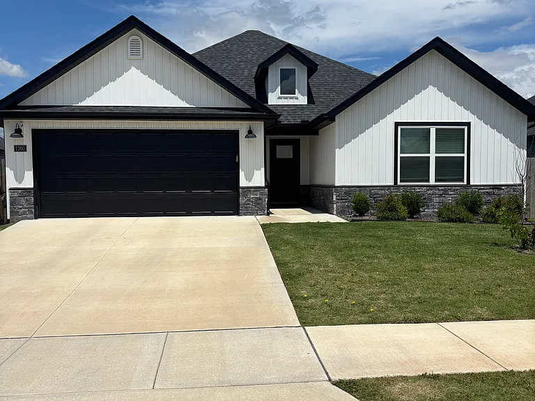 1200 Monarch Rd — Photo 1